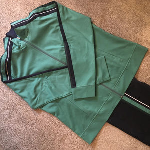 NEW~Two Piece Activewear/Jogging Set